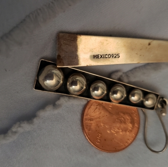 Chunky Elegant Sterling Silver Earrings - Picture 3 of 3